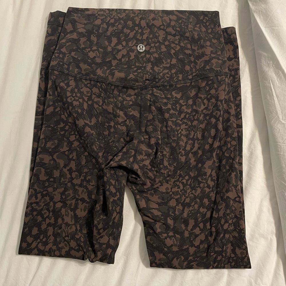 Lululemon aligns